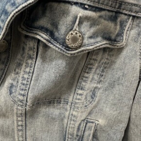 Free people Light Blue Denim Jacket Collared w/ Pockets M - Picture 4 of 4